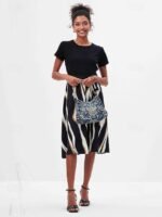 Women's Vintage Floral Print Shoulder Bag with Gold Chain - Image 5