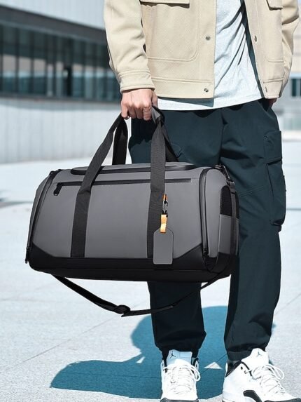 Men's Waterproof Scratch-Resistant Duffel Bag – Large
