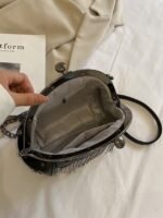 Women's Large Capacity Faux Leather Fringe Crossbody Bag - Image 8